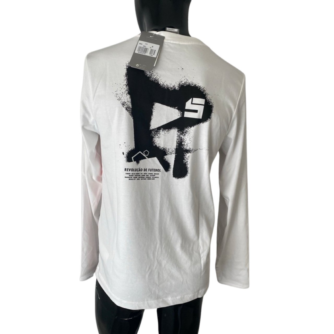 Nike Swoosh Football Retro Men’s White Revolucao de Futebol Tshirt - Soul and Sense Streetwear